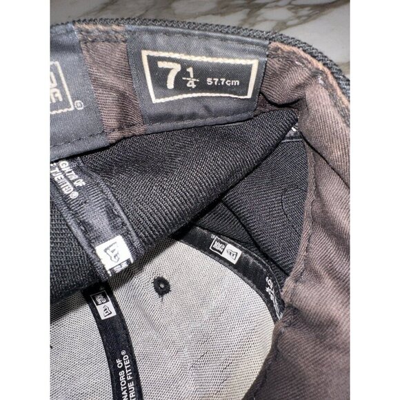 New Era Detroit Tigers Fitted Baseball Cap Size 7 1/4 Black - Picture 5 of 6